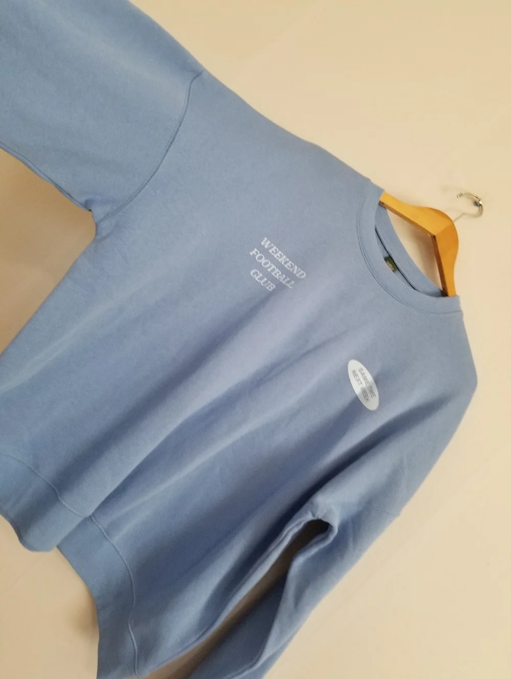 NWT Wild Fable Blue Football Graphic Sweatshirt Size Large - Picture 4 of 7